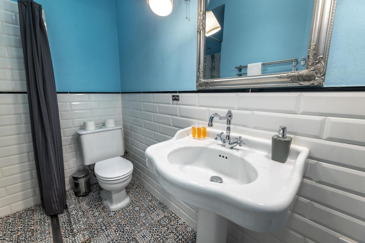 Charming 1 Bedroom Apartment In The City Center Of Praga Exterior foto