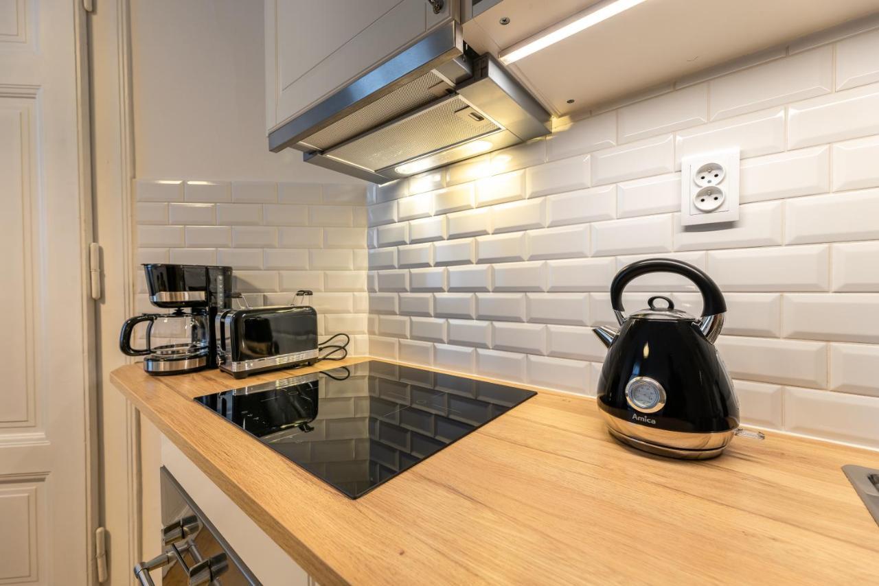 Charming 1 Bedroom Apartment In The City Center Of Praga Exterior foto